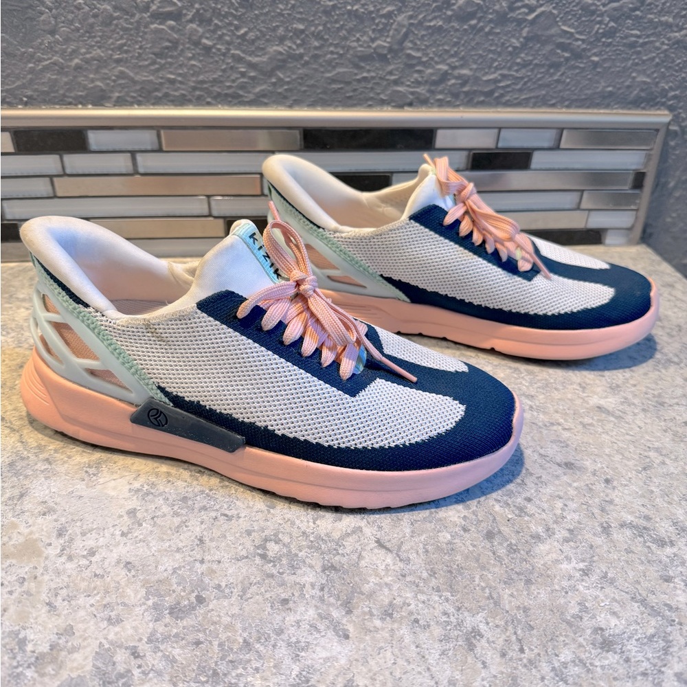 Kizik Women's Athens Bahama Tennis Shoe/Sneakers - Picture 4 of 9